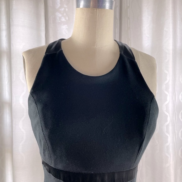 Bebe - Picture 3 of 9